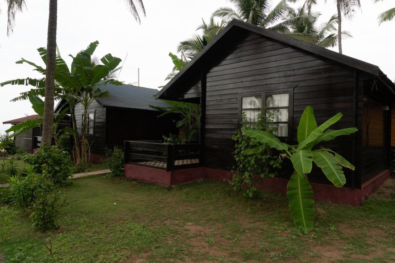 Vista Praia Beach Resort Anjuna Luaran gambar