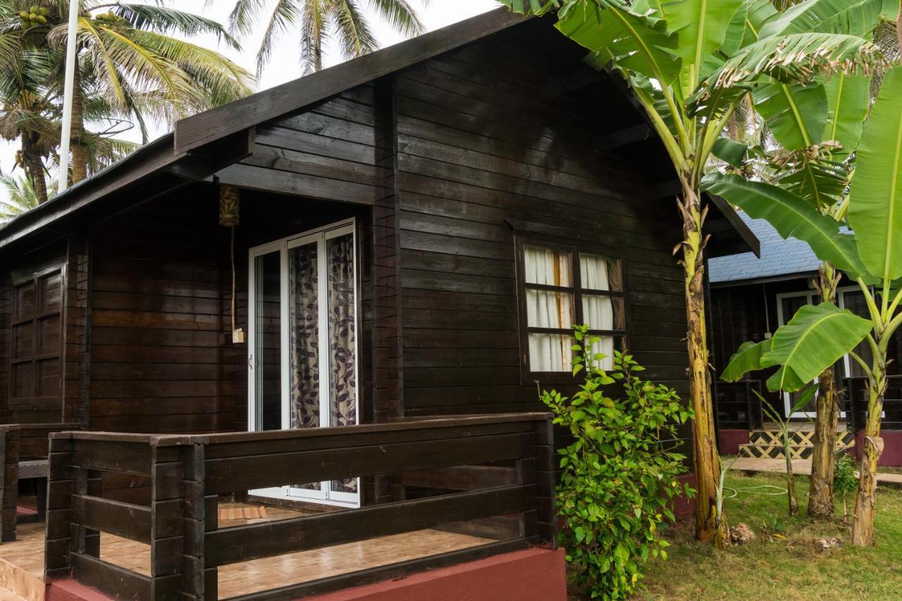 Vista Praia Beach Resort Anjuna Luaran gambar