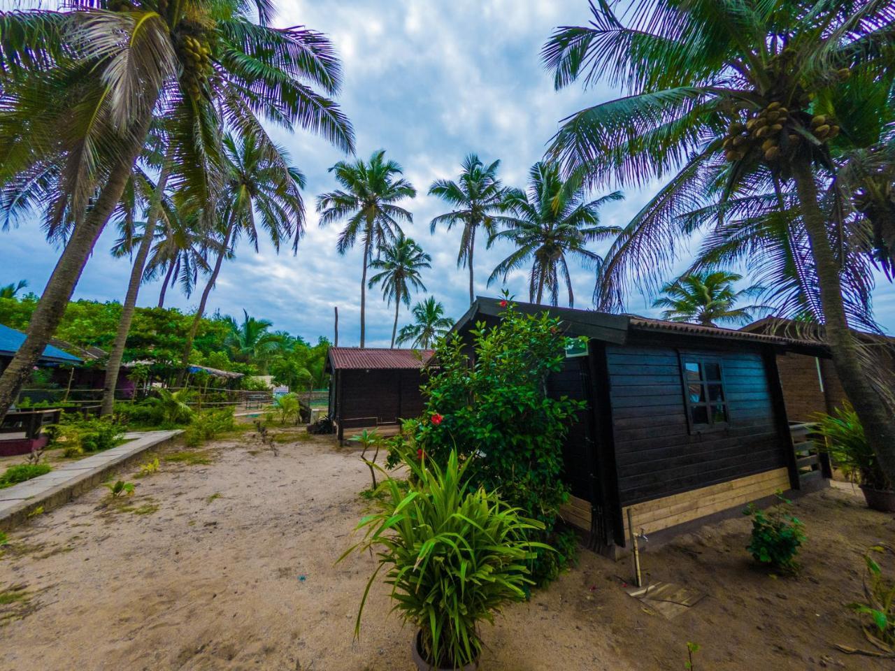Vista Praia Beach Resort Anjuna Luaran gambar
