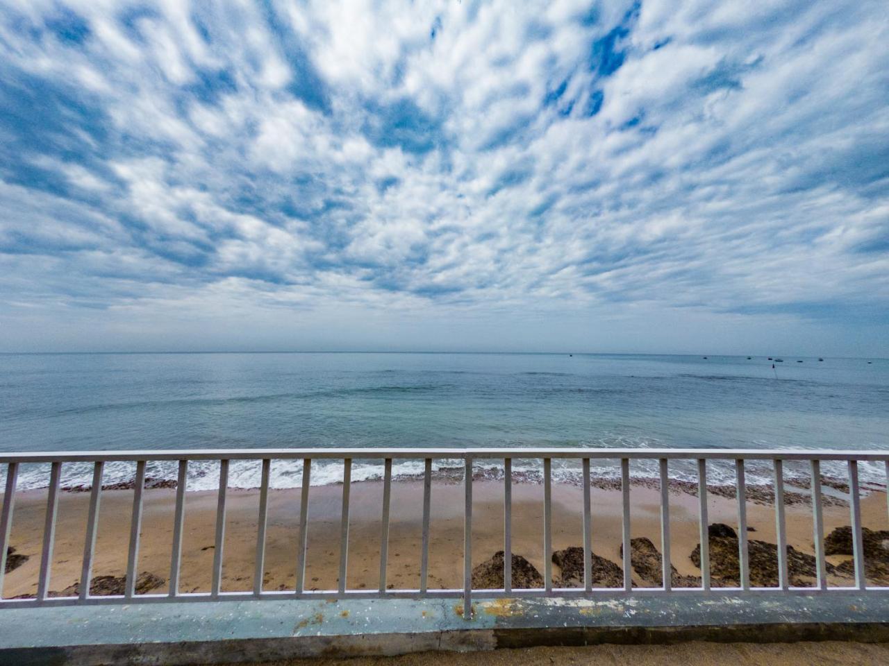 Vista Praia Beach Resort Anjuna Luaran gambar