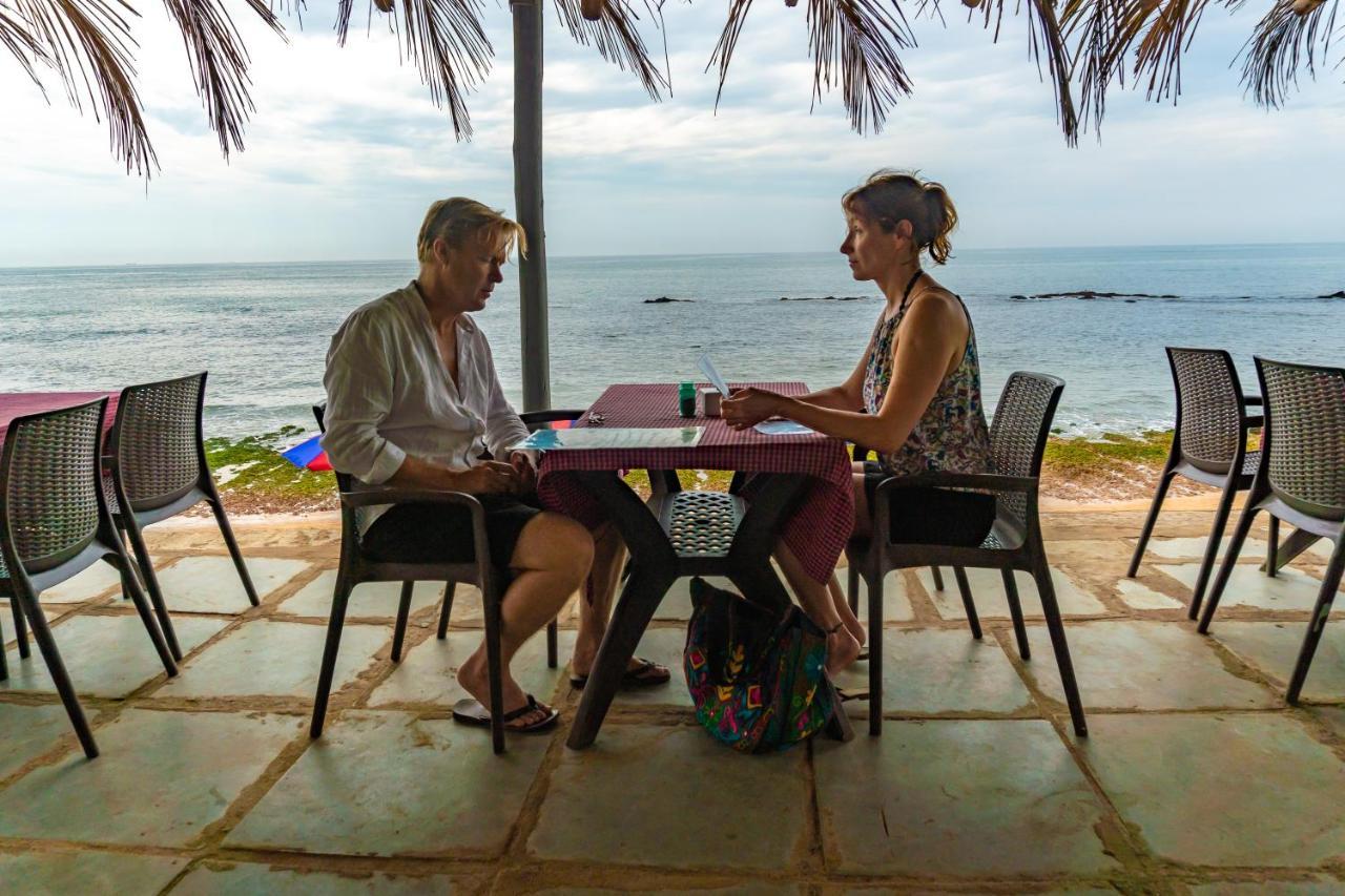 Vista Praia Beach Resort Anjuna Luaran gambar