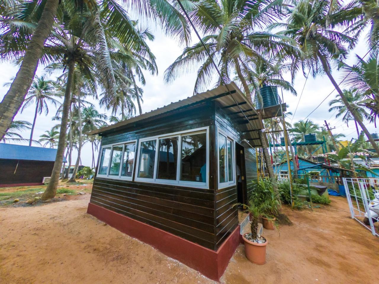 Vista Praia Beach Resort Anjuna Luaran gambar