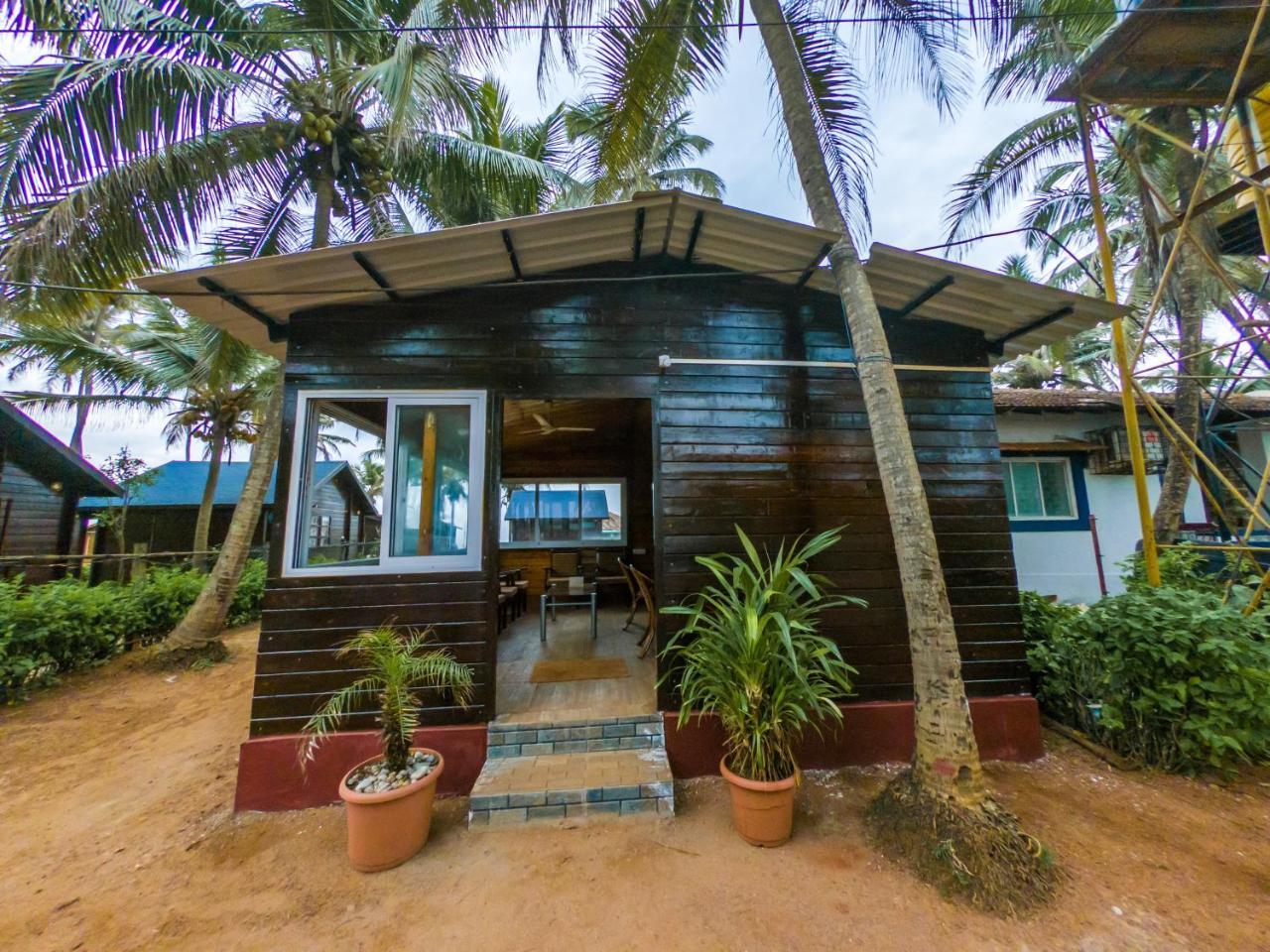 Vista Praia Beach Resort Anjuna Luaran gambar