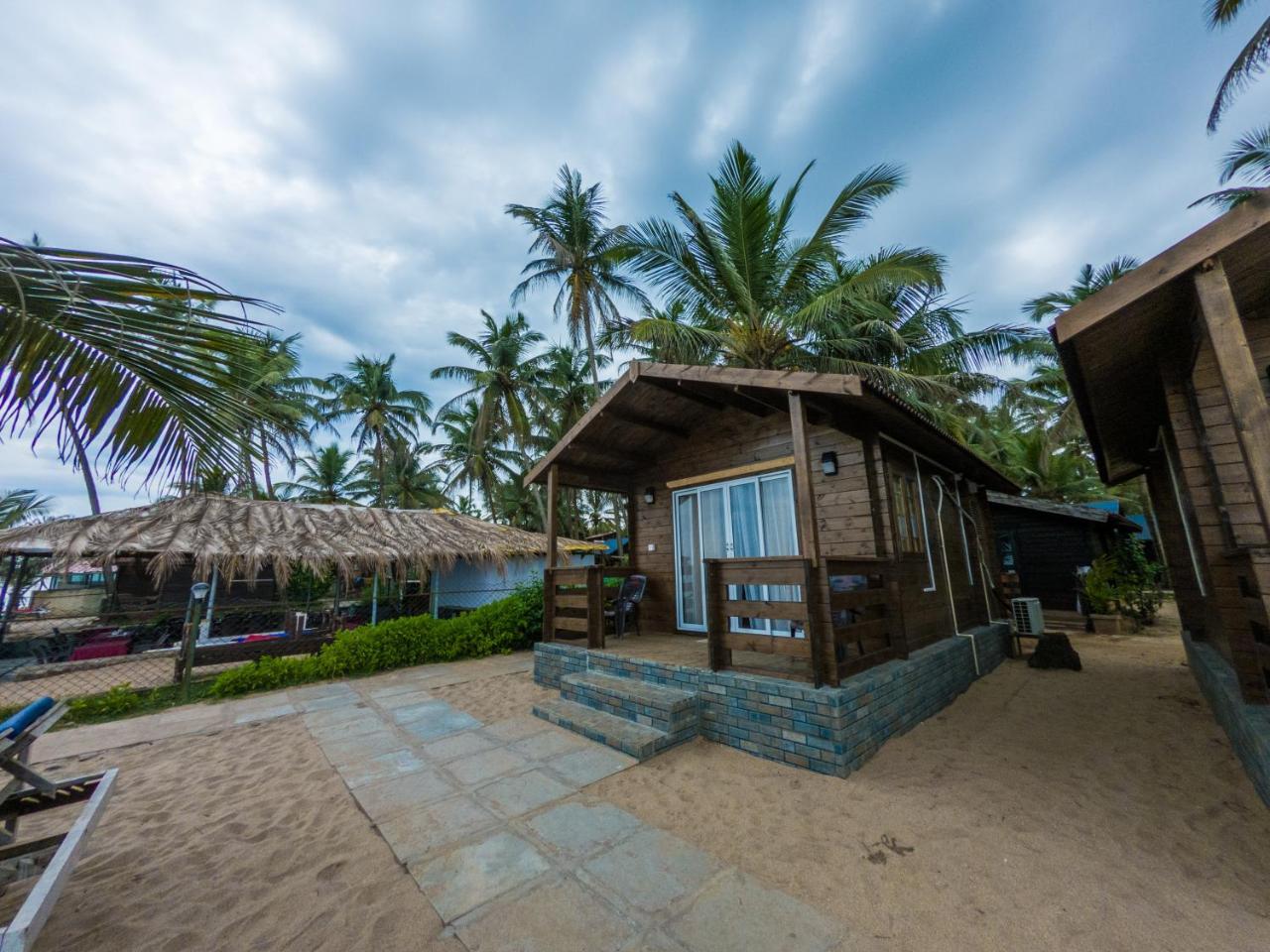 Vista Praia Beach Resort Anjuna Luaran gambar