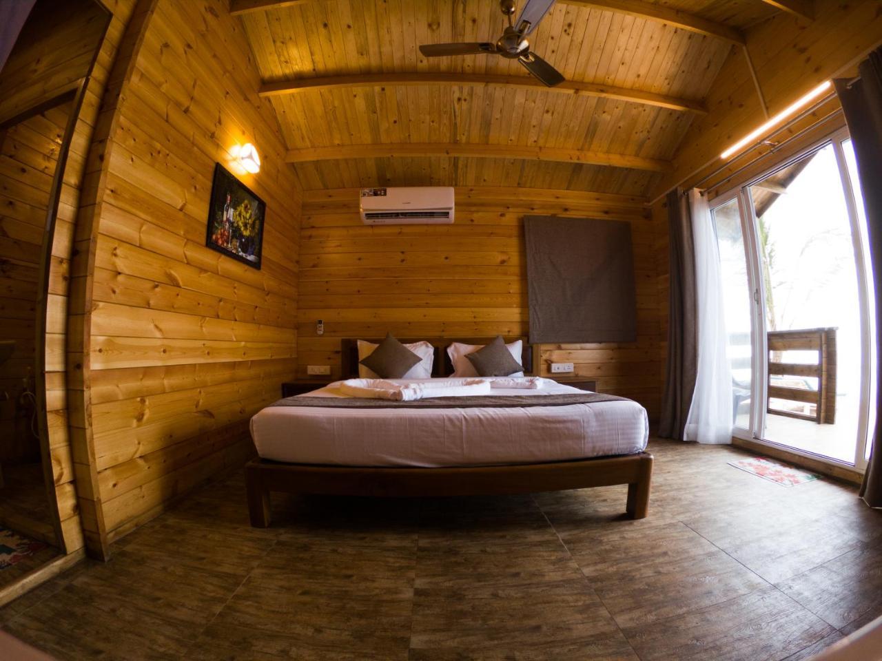 Vista Praia Beach Resort Anjuna Luaran gambar